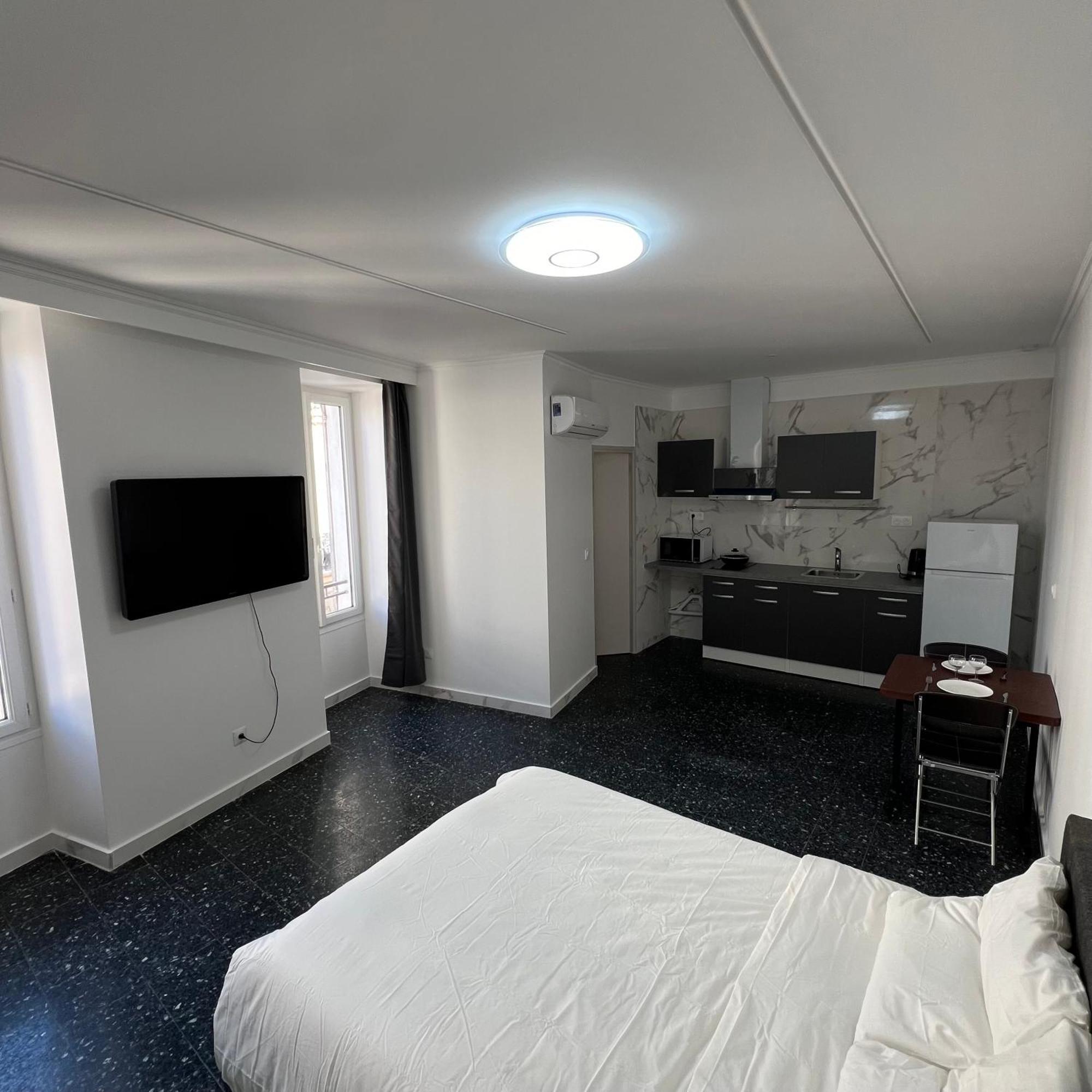 Suite St Charles, Canebiere, Vieux-Port Marselha Exterior foto